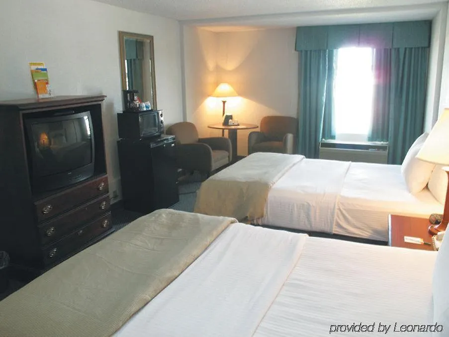 Quality Inn & Suites Winter Park Village Area Orlando Hotel