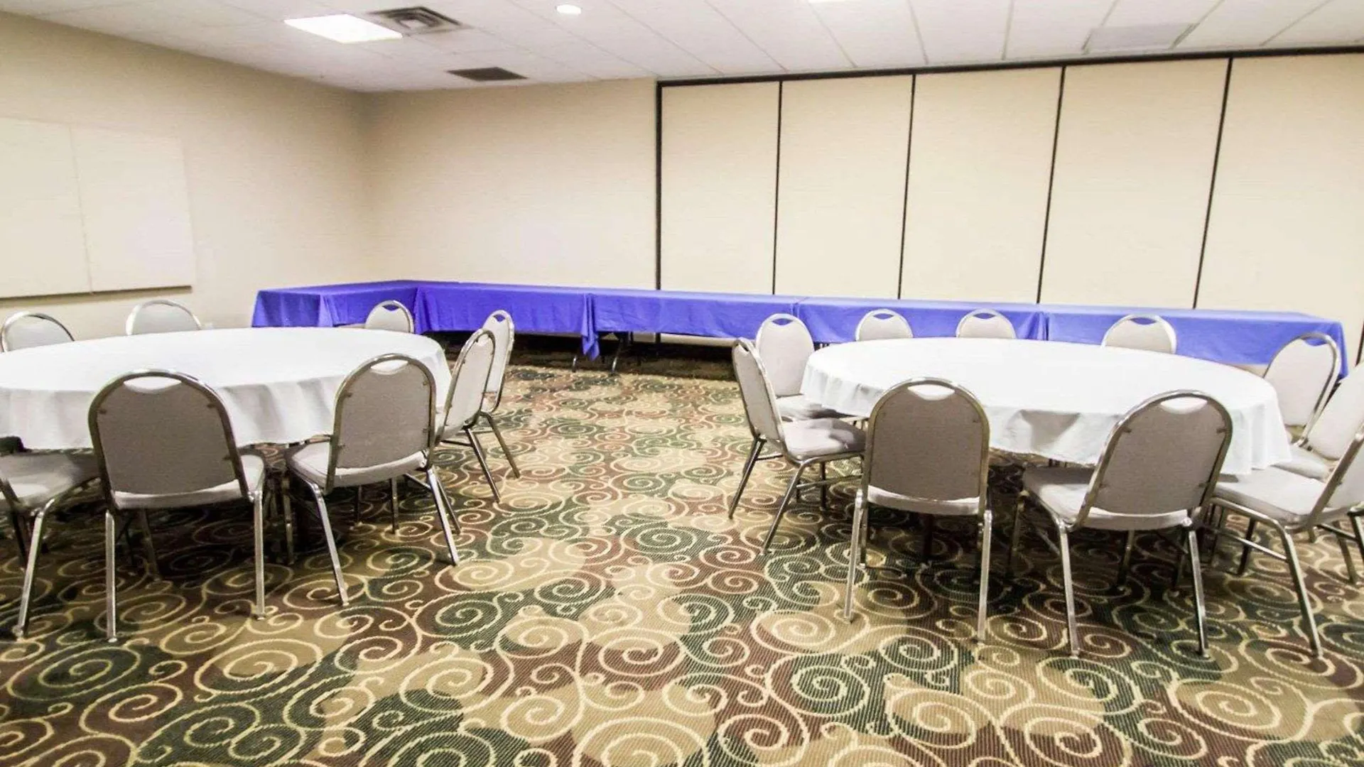 Quality Inn & Suites Winter Park Village Area Orlando Hotel