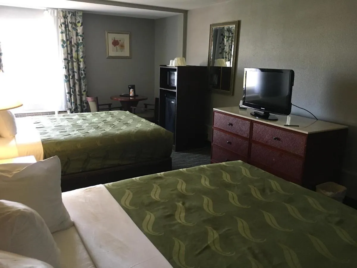 Quality Inn & Suites Winter Park Village Area Orlando
